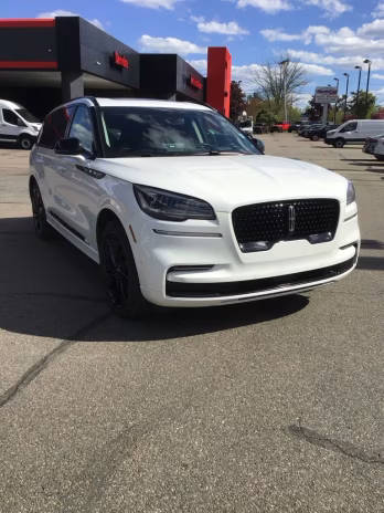 2022 Lincoln Aviator Reserve AWD photo
