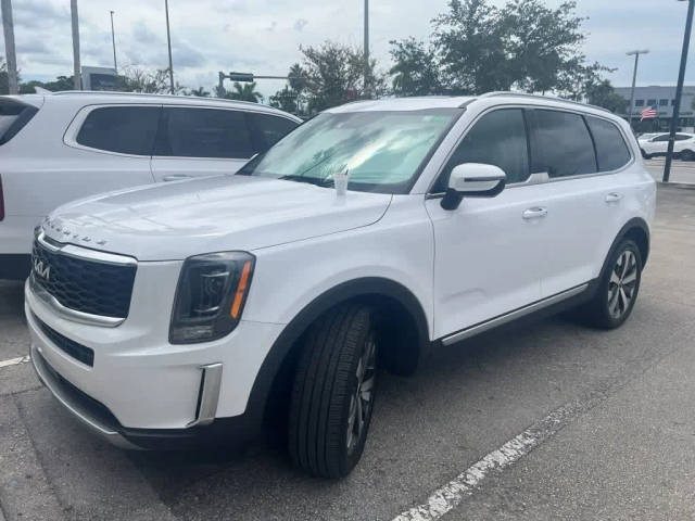 2022 Kia Telluride S FWD photo