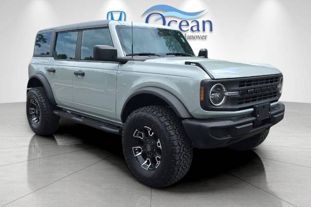 2022 Ford Bronco 4 Door Base 4WD photo