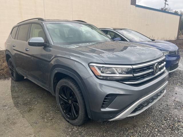 2022 Volkswagen Atlas 3.6L V6 SE w/Technology AWD photo