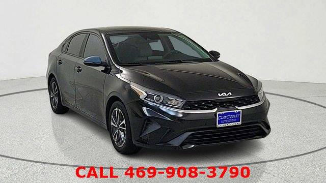 2022 Kia Forte LXS FWD photo