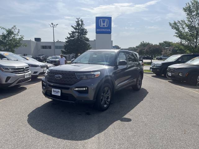 2022 Ford Explorer XLT 4WD photo