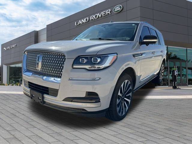 2022 Lincoln Navigator Reserve 4WD photo