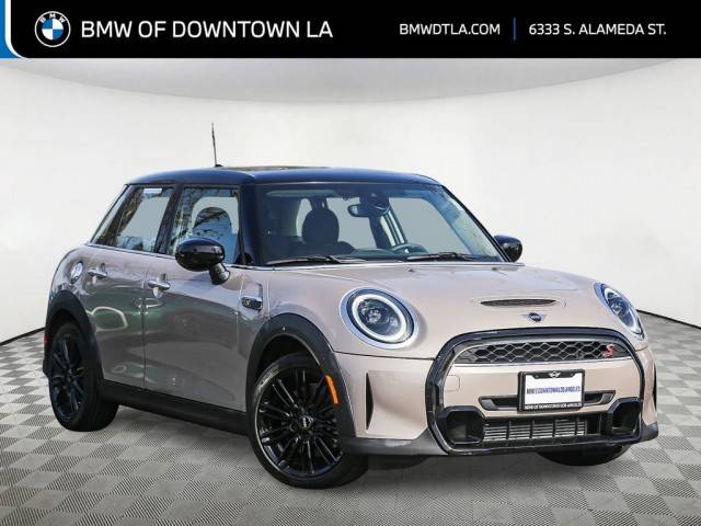 2022 MINI Hardtop 4 Door Cooper S FWD photo