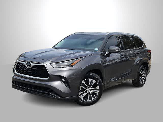 2022 Toyota Highlander XLE FWD photo