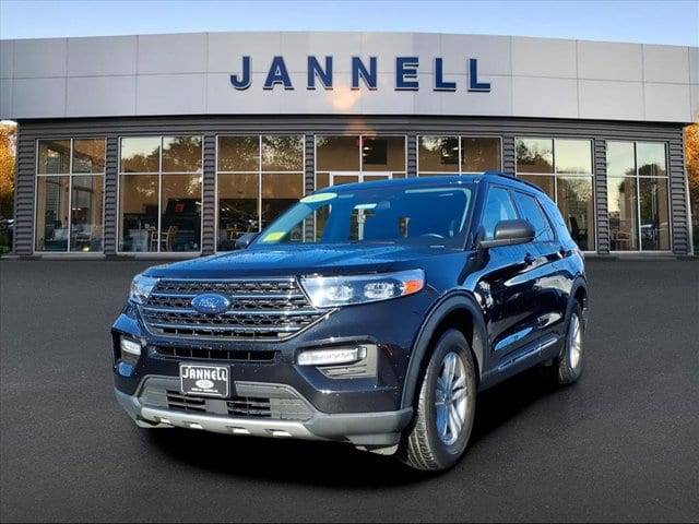 2022 Ford Explorer XLT 4WD photo