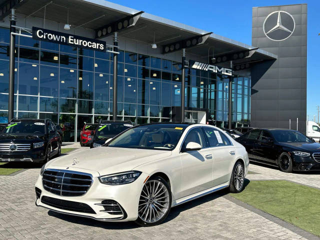 2022 Mercedes-Benz S-Class S 500 AWD photo