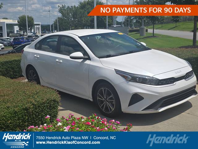 2022 Kia Forte LXS FWD photo