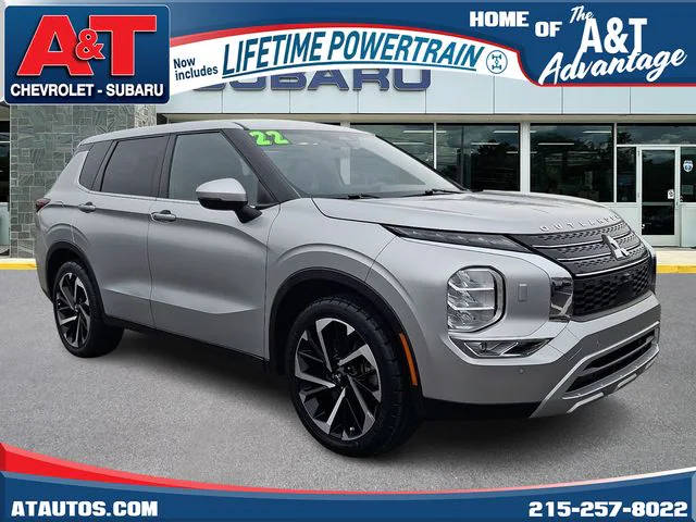 2022 Mitsubishi Outlander SE 4WD photo