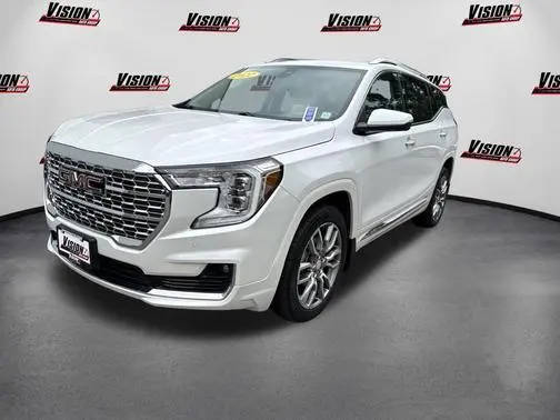2022 GMC Terrain Denali AWD photo