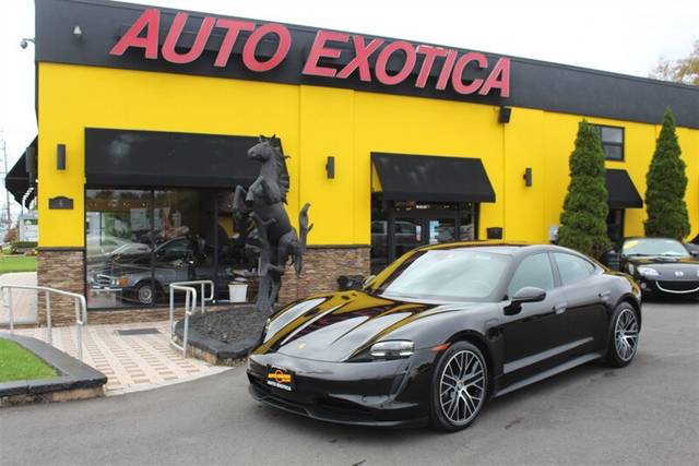 2022 Porsche Taycan  RWD photo