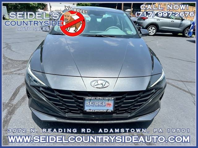 2022 Hyundai Elantra SEL FWD photo