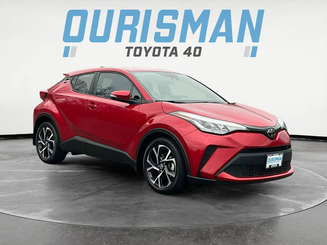 2022 Toyota C-HR XLE FWD photo