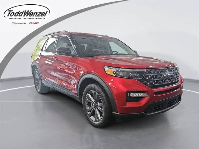 2022 Ford Explorer XLT 4WD photo