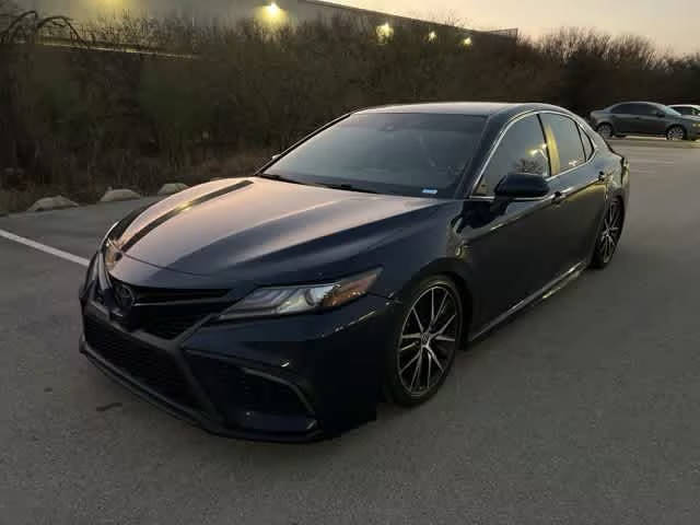 2022 Toyota Camry SE FWD photo