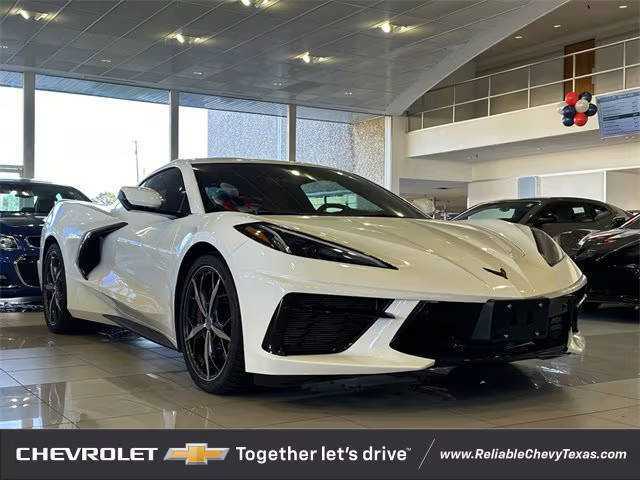 2022 Chevrolet Corvette 2LT RWD photo