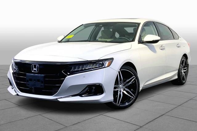 2022 Honda Accord Touring FWD photo