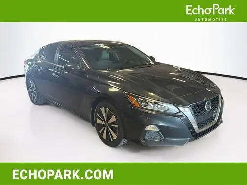 2022 Nissan Altima 2.5 SV AWD photo