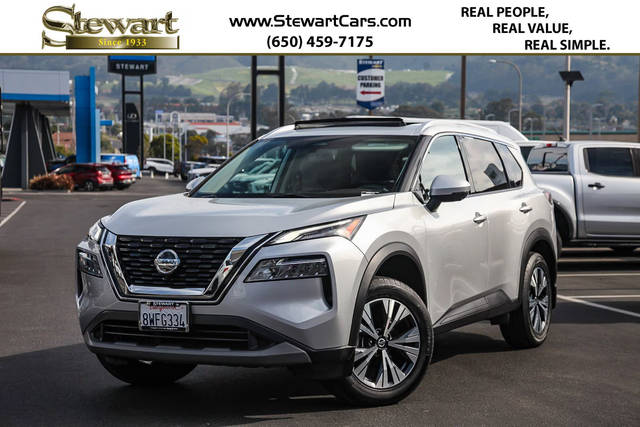 2021 Nissan Rogue SV FWD photo