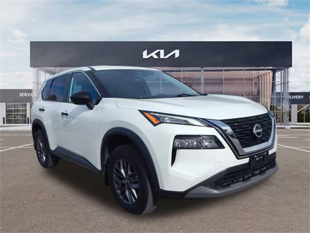 2022 Nissan Rogue S FWD photo