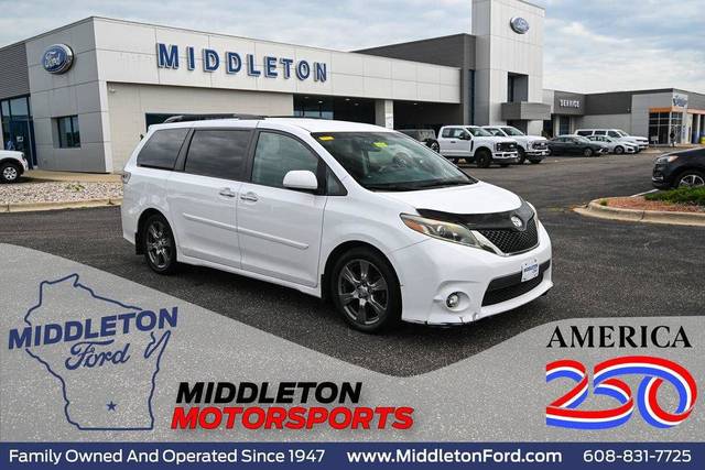 2017 Toyota Sienna SE FWD photo