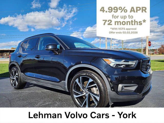 2022 Volvo XC40 R-Design AWD photo