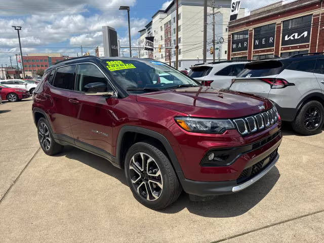 2022 Jeep Compass Limited 4WD photo