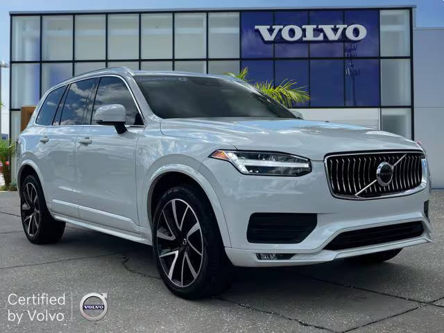 2022 Volvo XC90 Momentum AWD photo