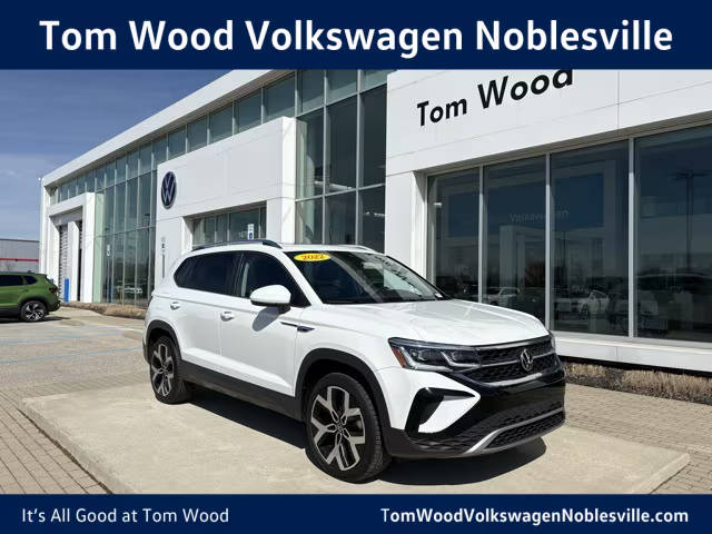 2022 Volkswagen Taos SEL AWD photo