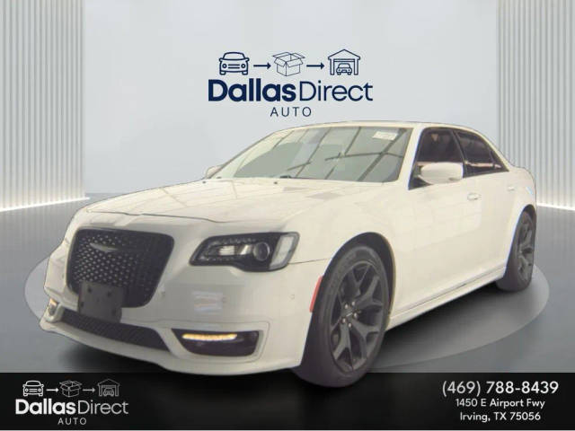 2022 Chrysler 300 Touring L RWD photo