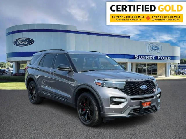 2022 Ford Explorer ST 4WD photo