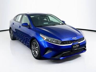 2022 Kia Forte LXS FWD photo