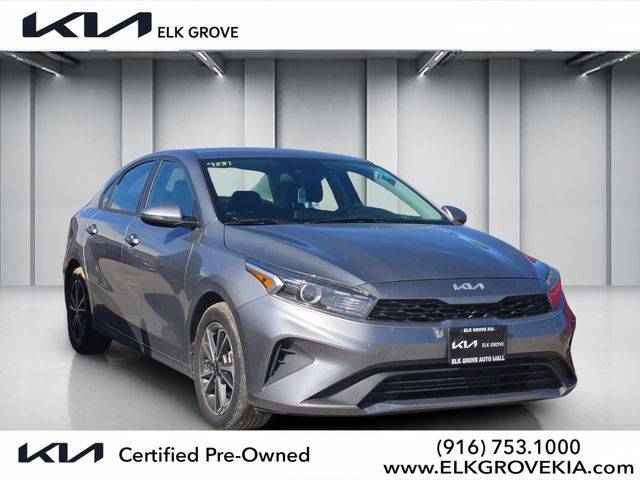 2022 Kia Forte LXS FWD photo