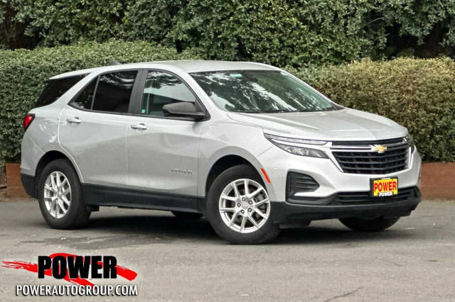 2022 Chevrolet Equinox LS AWD photo