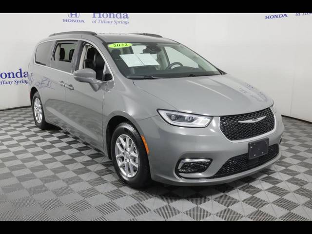 2022 Chrysler Pacifica Minivan Touring L FWD photo