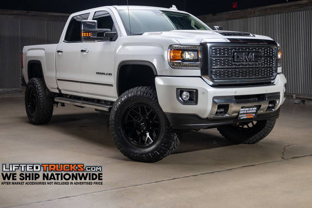 2019 GMC Sierra 2500HD Denali 4WD photo