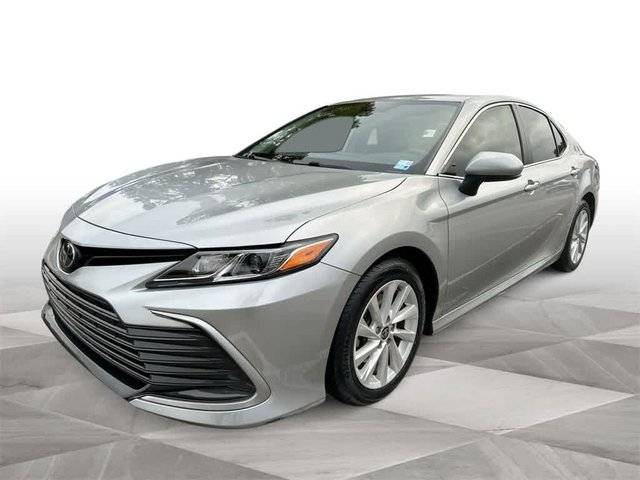 2022 Toyota Camry LE FWD photo