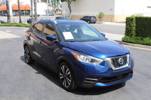 2020 Nissan Kicks SV FWD photo