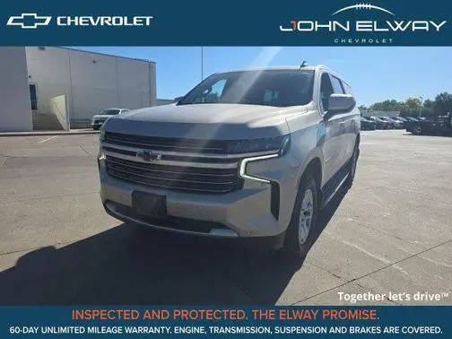 2022 Chevrolet Suburban LT 4WD photo
