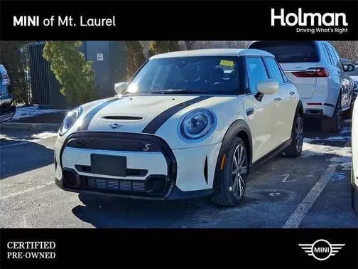 2022 MINI Hardtop 4 Door Cooper S FWD photo