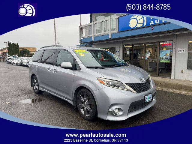 2015 Toyota Sienna SE FWD photo