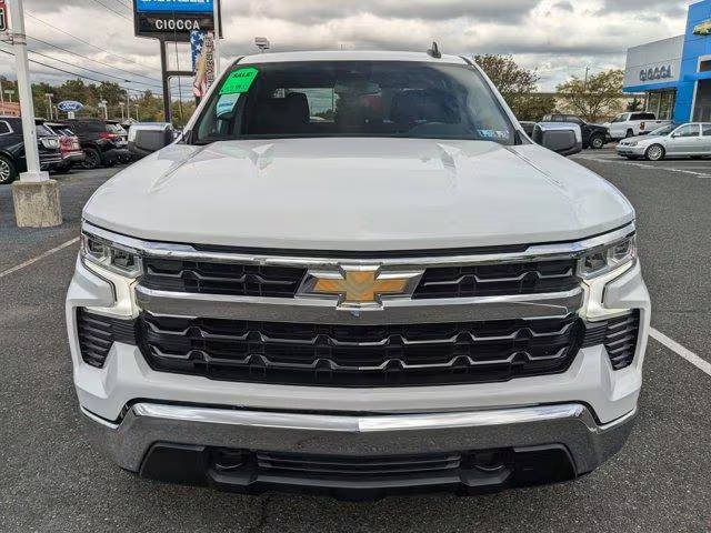 2022 Chevrolet Silverado 1500 LT 4WD photo