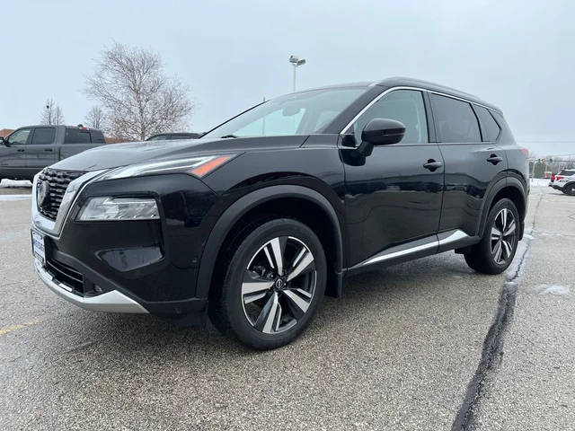 2022 Nissan Rogue Platinum AWD photo