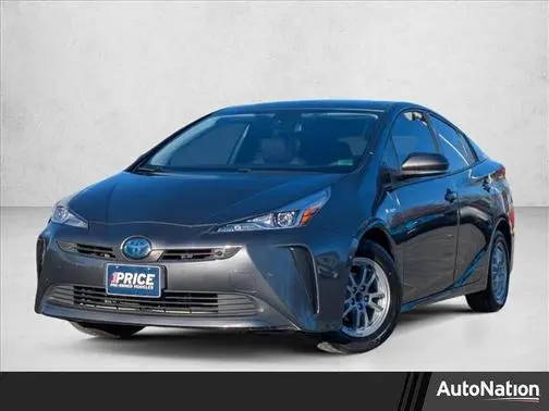 2022 Toyota Prius LE FWD photo