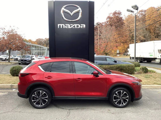 2022 Mazda CX-5 2.5 S Premium Package AWD photo