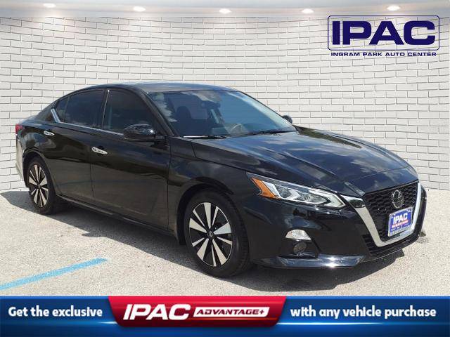 2022 Nissan Altima 2.5 SL FWD photo