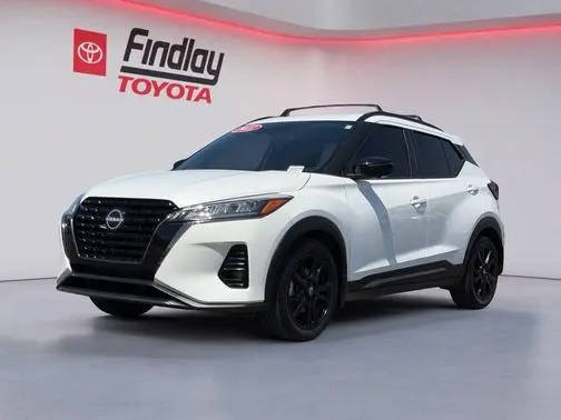 2022 Nissan Kicks SR FWD photo