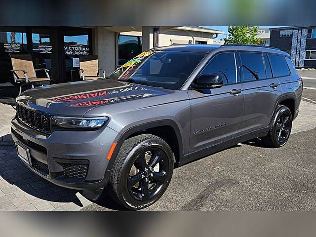 2022 Jeep Grand Cherokee L Altitude 4WD photo