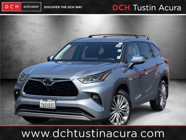 2022 Toyota Highlander Platinum FWD photo