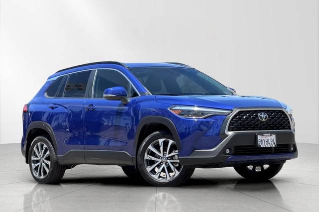 2022 Toyota Corolla Cross XLE FWD photo